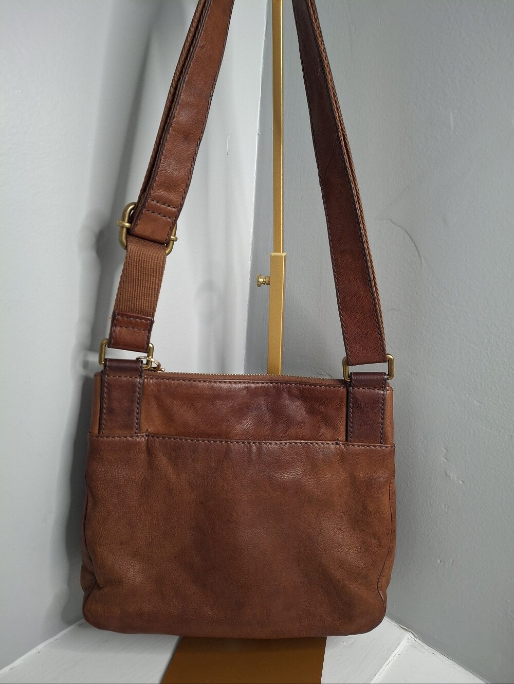 Fossil Cognac Leather Crossbody Bag With Handmade Charm - Picture 2 of 4